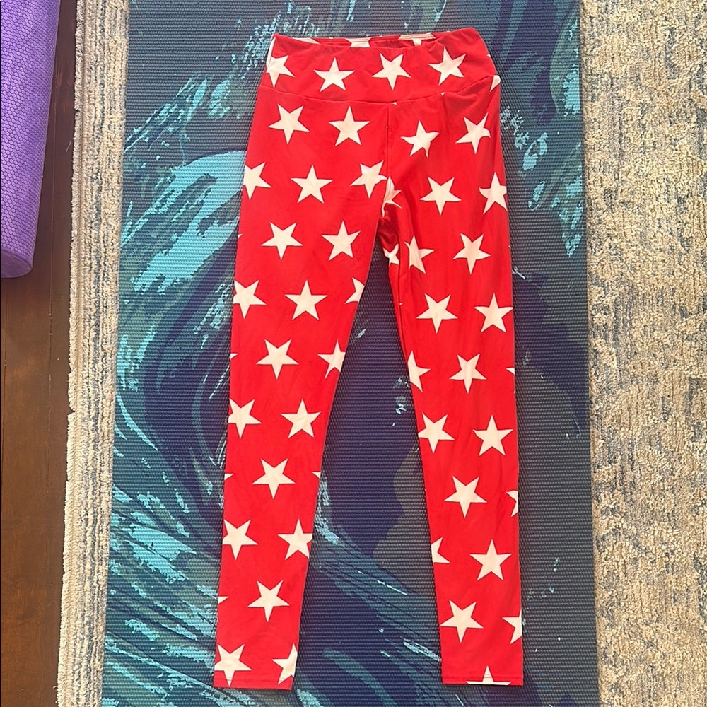 LuLaRoe Leggings- OneSize- Red/Stars